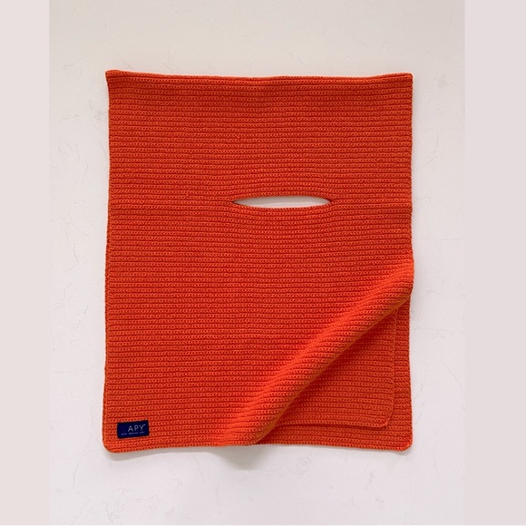 ✨𝙷𝚘𝚜𝚝 𝙿𝚒𝚌𝚔✨BAPY by A Bathing Ape Cotton Heavy Knit Blanket Vest - Picture 6 of 8